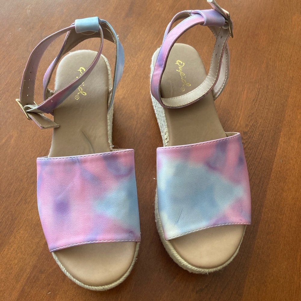 Qupid Barbie-Inspired Pink and Blue Platform Sandals Size 7